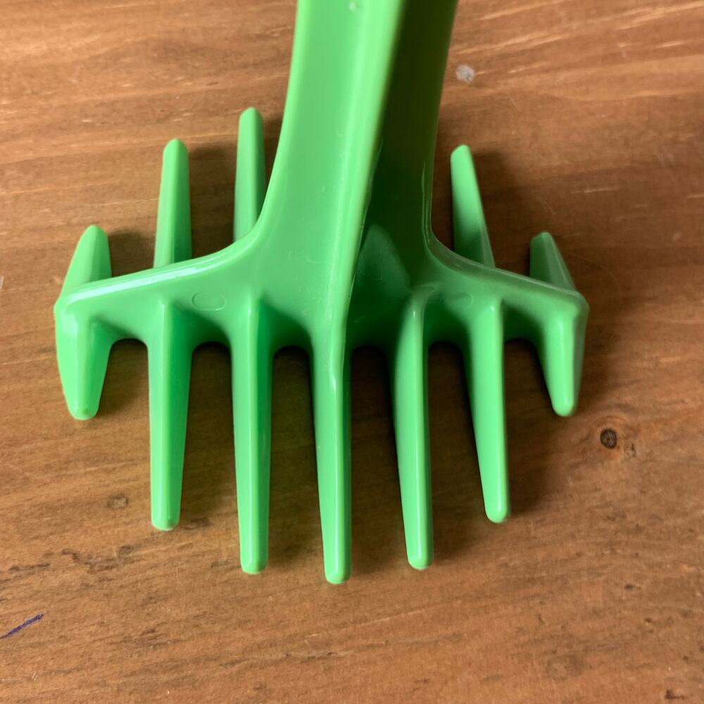 Vintage Tupperware Potato Masher Meat MCM 9" Green Kitchen Utensil - Picture 2 of 9